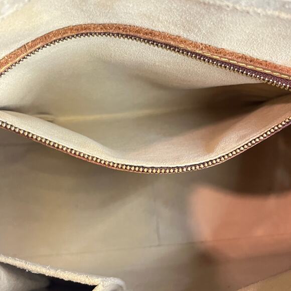 Louis Vuitton Monogram Canvas Looping GM Shoulder Bag - Picture 8 of 15